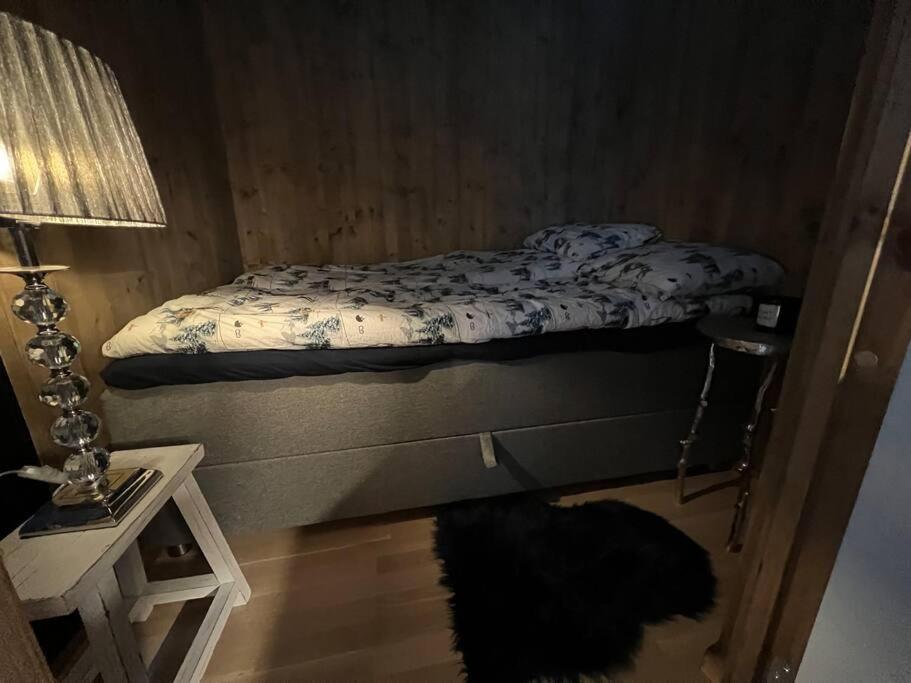 Attraktiv & Smart Funkishytte Pa Nes Strandhager. Arnes  Exterior photo